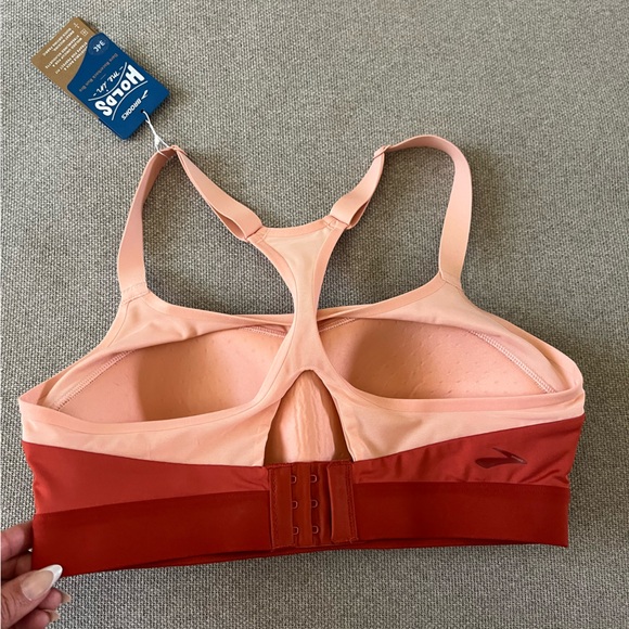 NWT Brooks Dare Racerback Bra Size 34C - Picture 4 of 7